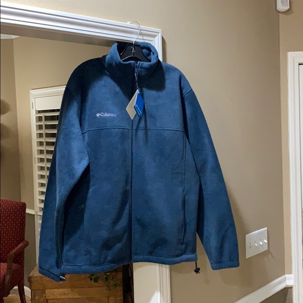 Columbia fleece jacket, large
